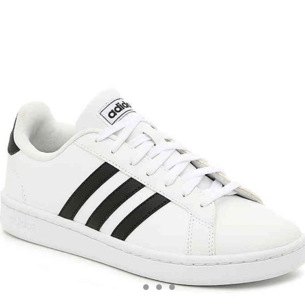 Adidas Grand Court Sneaker in women’s size 8.5